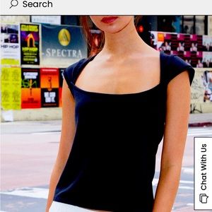 Brandy Melville Ella top…never worn…one size